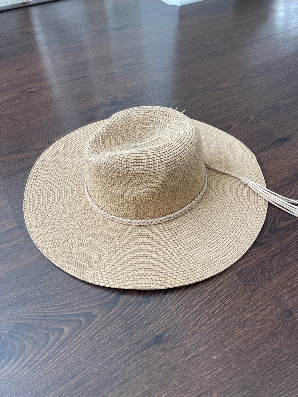 Wide-Brim Straw Sun Hat - Tan